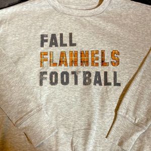 Maurices woman’s crewneck sweatshirt Fall Flannels Football medium